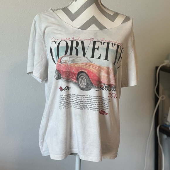 Hybrid Tees Tops - Womens Vintage Style Corvette Graphic Tee Size XL